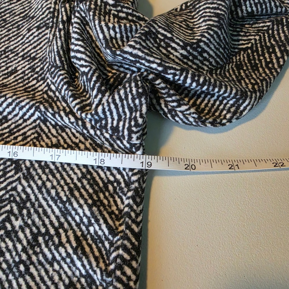 J. Jill Wearever Shift Dress Small Petite Black White Herringbone Career Pockets - Picture 9 of 10